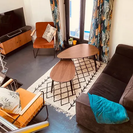 Vakantiehuis Maison En Pierre De70 M2 Au Coeur D'un Hameau